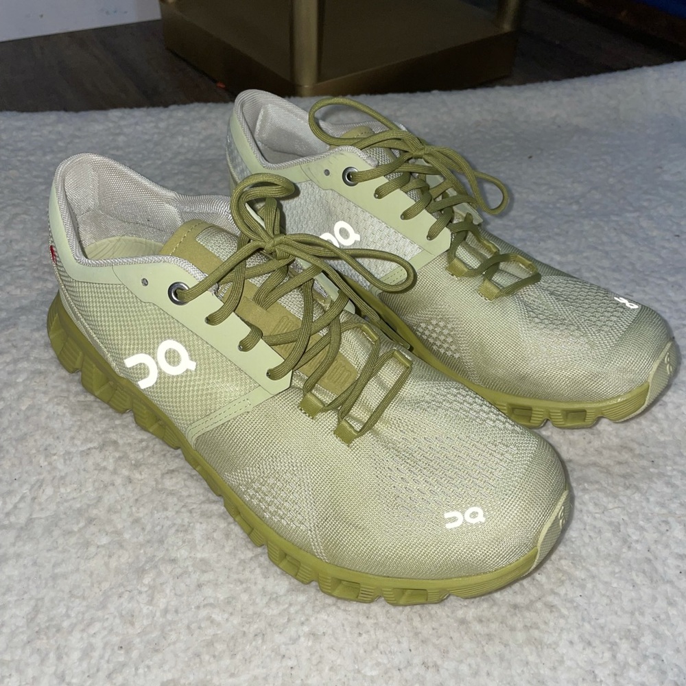 On Cloud X Lightweight Running Shoes Size 8.5
